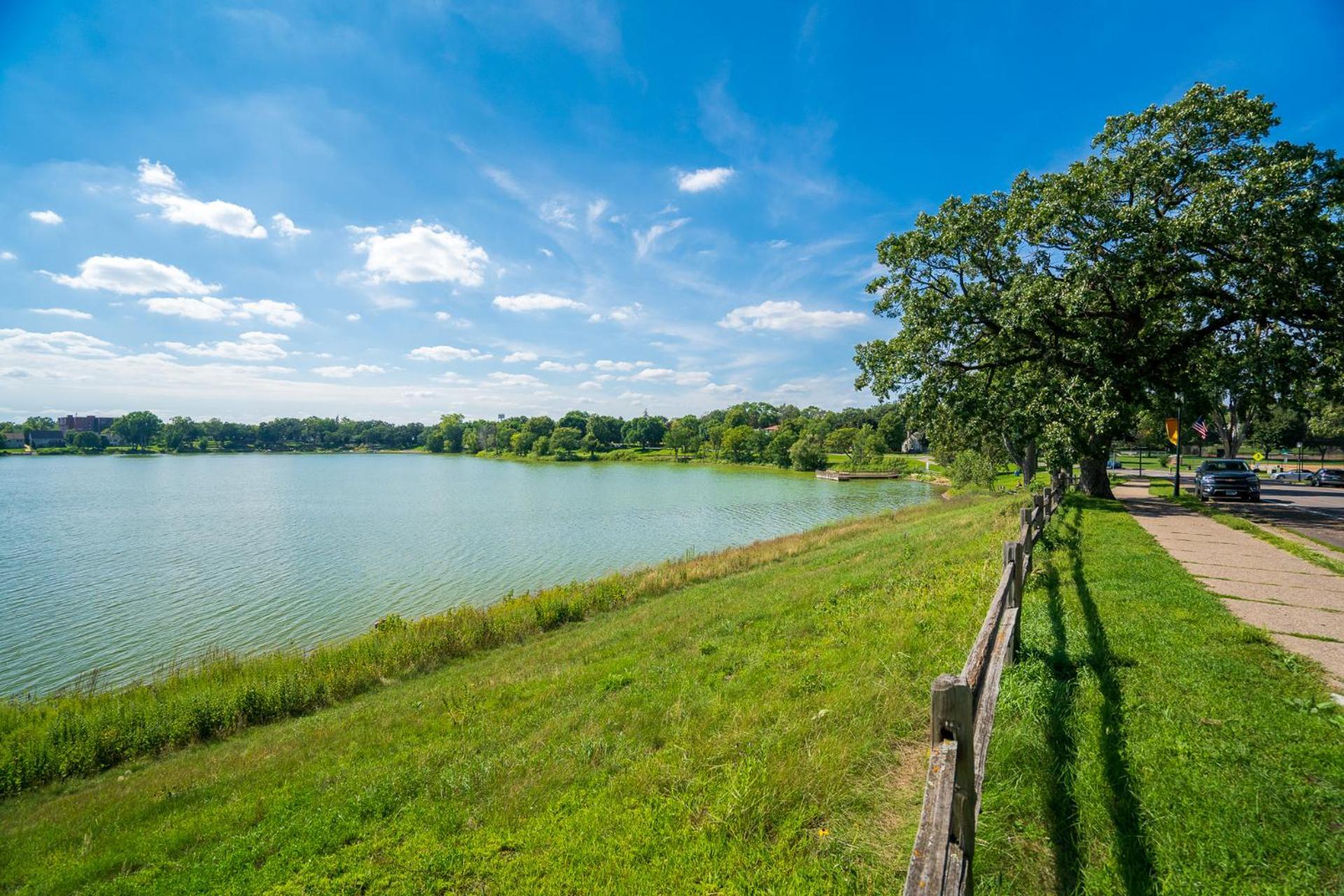 Shoreline Robbinsdale